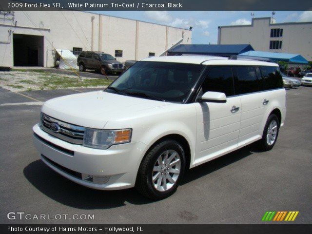 2009 Ford Flex SEL in White Platinum Tri-Coat