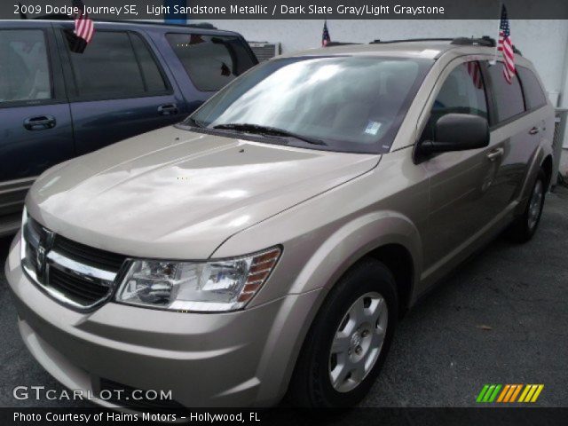 2009 Dodge Journey SE in Light Sandstone Metallic