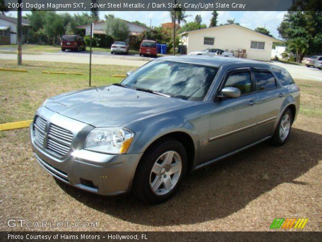 2006 Dodge Magnum SXT in Silver Steel Metallic