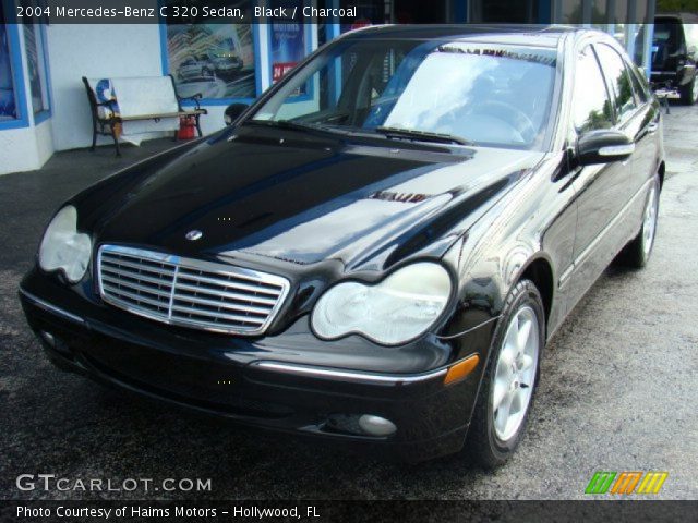 2004 Mercedes-Benz C 320 Sedan in Black