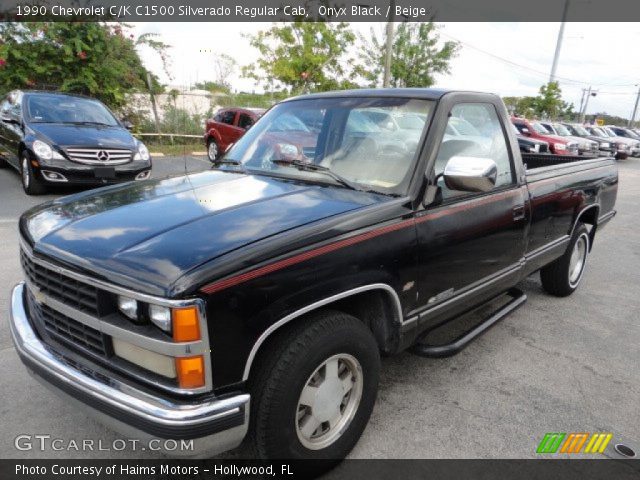 1990 Chevrolet C/K C1500 Silverado Regular Cab in Onyx Black