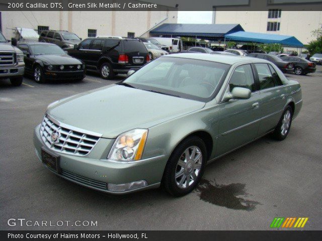 2006 Cadillac DTS  in Green Silk Metallic