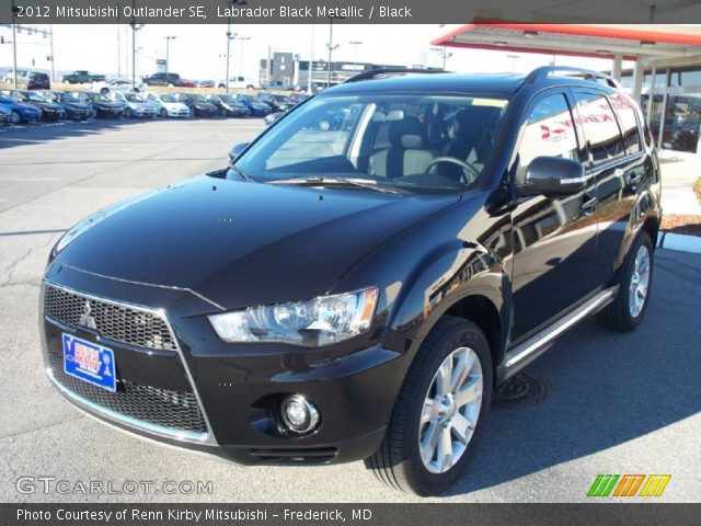 2012 Mitsubishi Outlander SE in Labrador Black Metallic