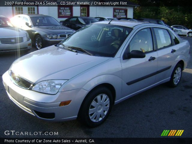 2007 Ford Focus ZX4 S Sedan in CD Silver Metallic
