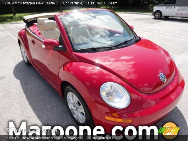 2009 Volkswagen New Beetle 2.5 Convertible in Salsa Red