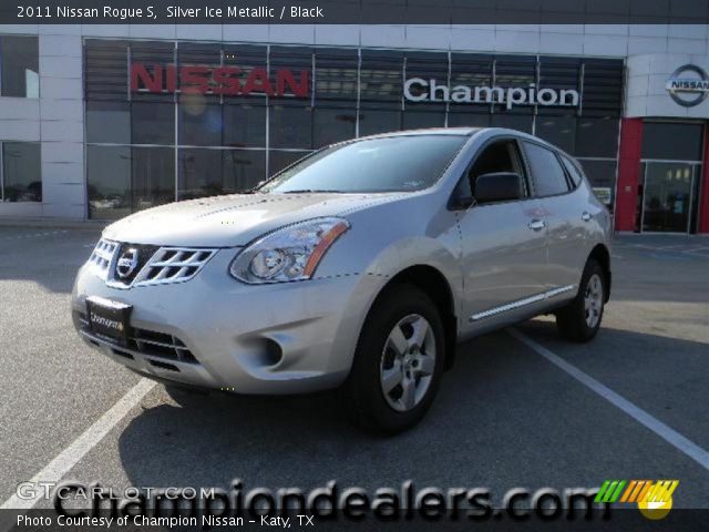 2011 Nissan Rogue S in Silver Ice Metallic