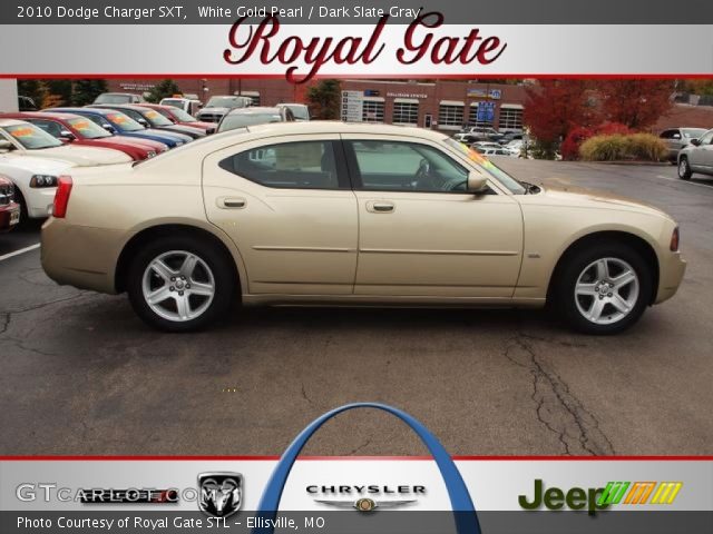 2010 Dodge Charger SXT in White Gold Pearl