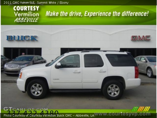 2011 GMC Yukon SLE in Summit White