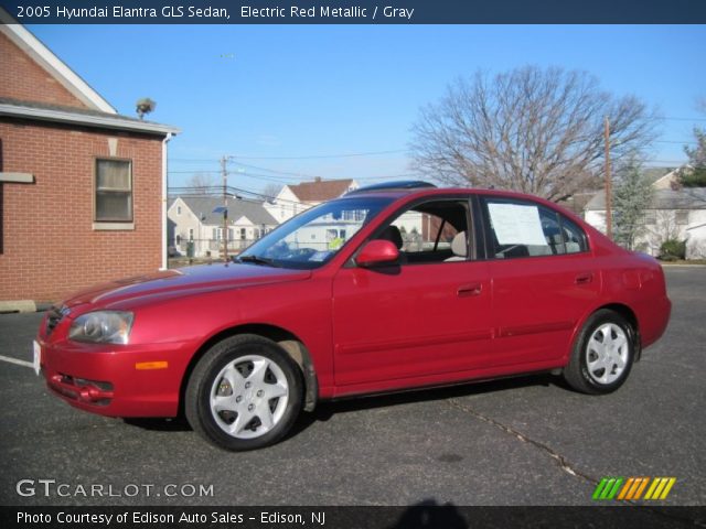 2005 Hyundai Elantra GLS Sedan in Electric Red Metallic