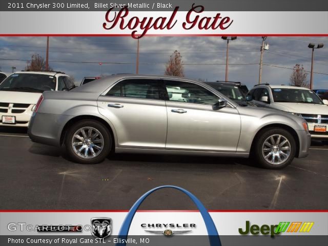2011 Chrysler 300 Limited in Billet Silver Metallic