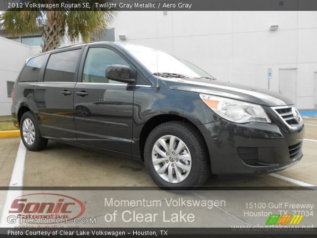 2012 Volkswagen Routan SE in Twilight Gray Metallic