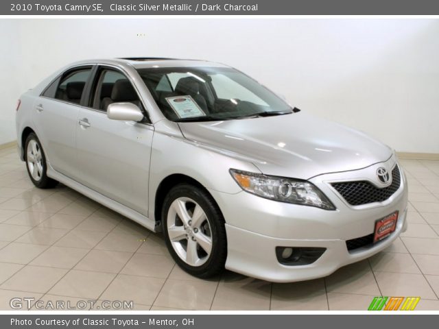2010 Toyota Camry SE in Classic Silver Metallic