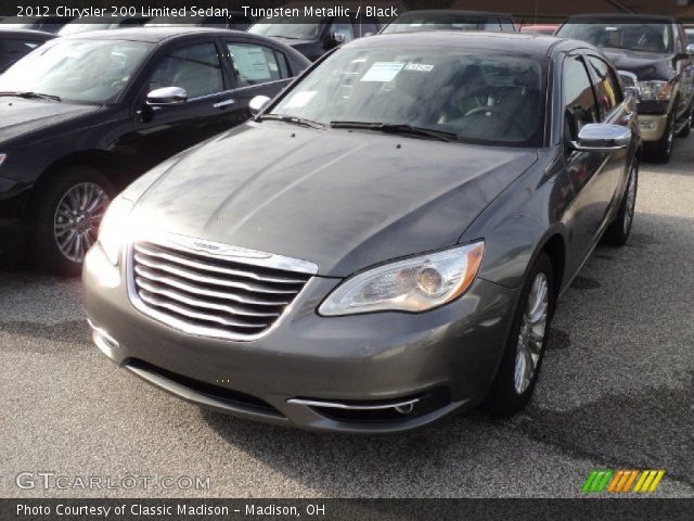 2012 Chrysler 200 Limited Sedan in Tungsten Metallic