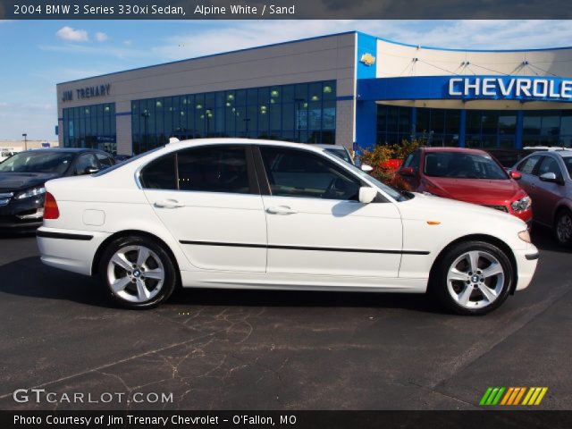 2004 BMW 3 Series 330xi Sedan in Alpine White