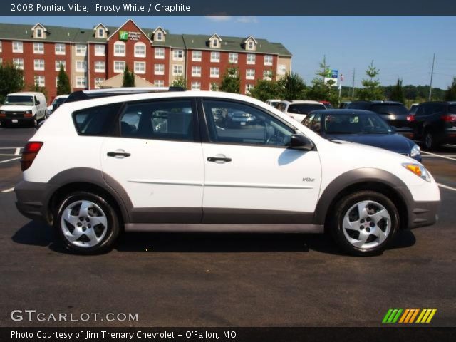 2008 Pontiac Vibe  in Frosty White