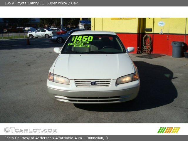 1999 Toyota Camry LE in Super White