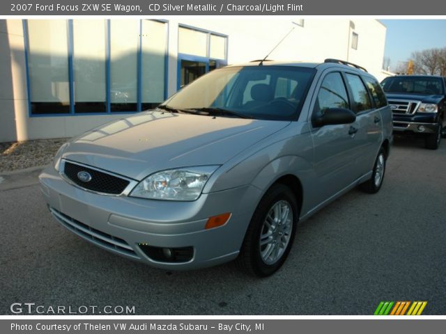 2007 Ford Focus ZXW SE Wagon in CD Silver Metallic