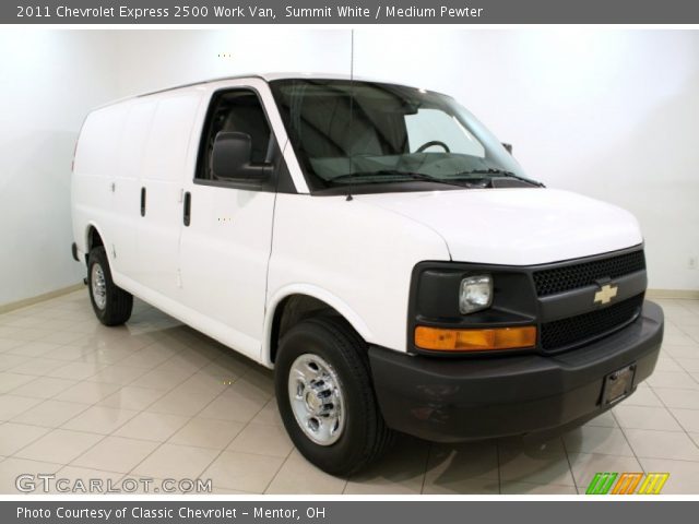2011 Chevrolet Express 2500 Work Van in Summit White