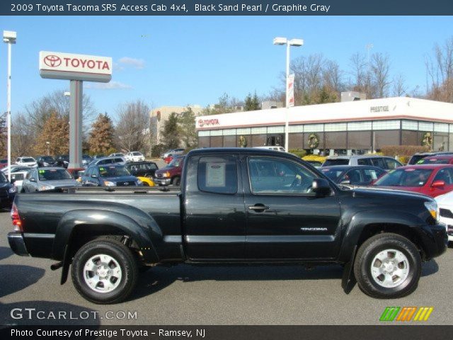 2009 Toyota Tacoma SR5 Access Cab 4x4 in Black Sand Pearl