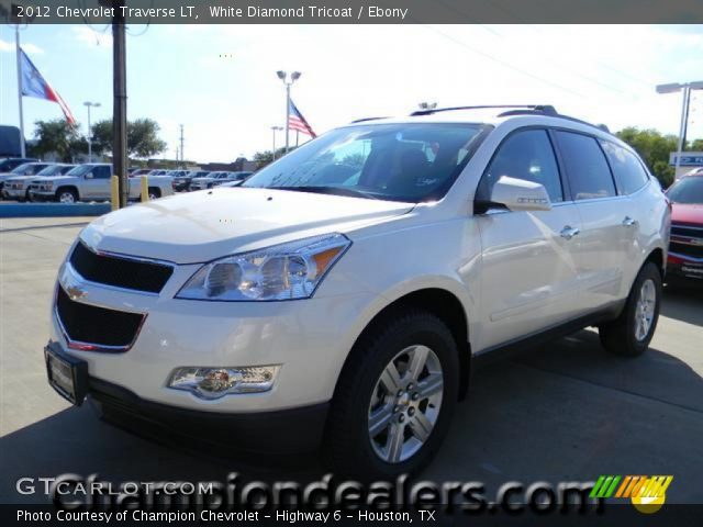 2012 Chevrolet Traverse LT in White Diamond Tricoat