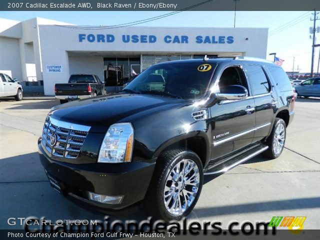 2007 Cadillac Escalade AWD in Black Raven