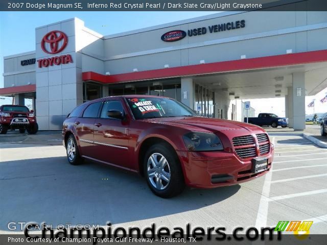 2007 Dodge Magnum SE in Inferno Red Crystal Pearl