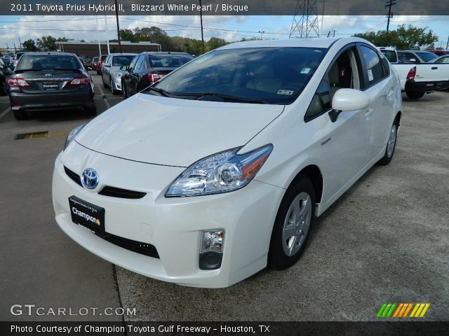 2011 Toyota Prius Hybrid II in Blizzard White Pearl