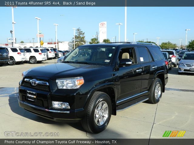 2011 Toyota 4Runner SR5 4x4 in Black