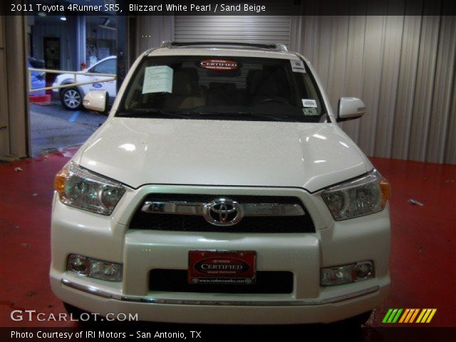 2011 Toyota 4Runner SR5 in Blizzard White Pearl