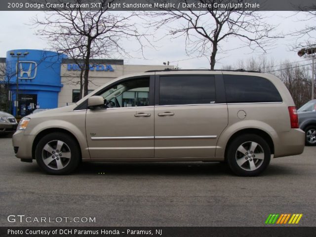 2009 Dodge Grand Caravan SXT in Light Sandstone Metallic