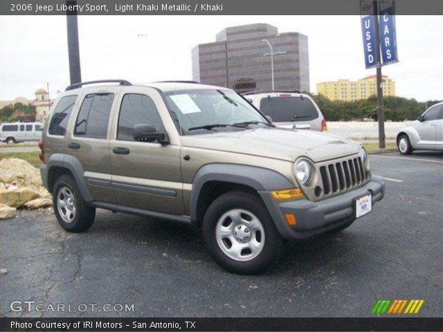 2006 Jeep Liberty Sport in Light Khaki Metallic