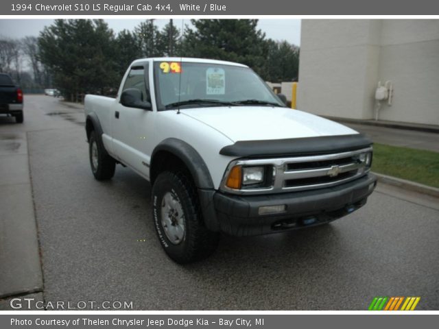 1994 Chevrolet S10 LS Regular Cab 4x4 in White