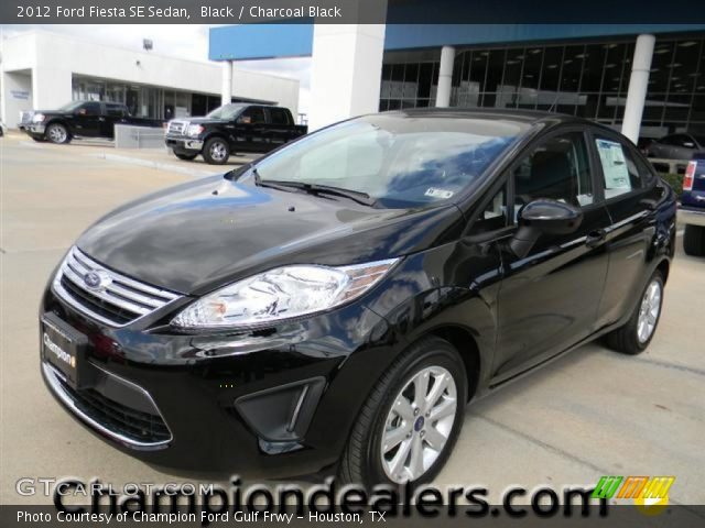 2012 Ford Fiesta SE Sedan in Black