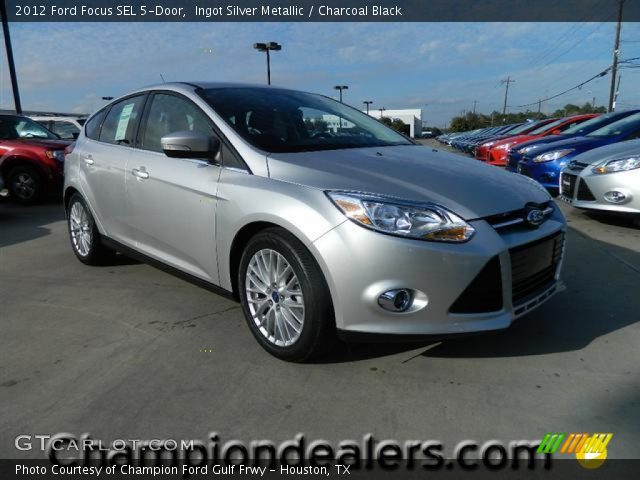 2012 Ford Focus SEL 5-Door in Ingot Silver Metallic