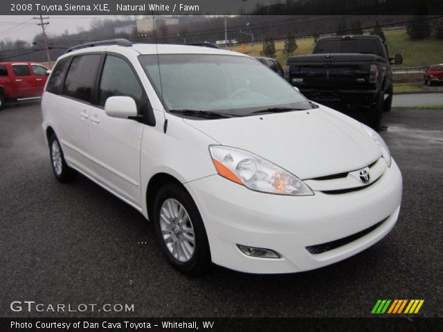 2008 Toyota Sienna XLE in Natural White
