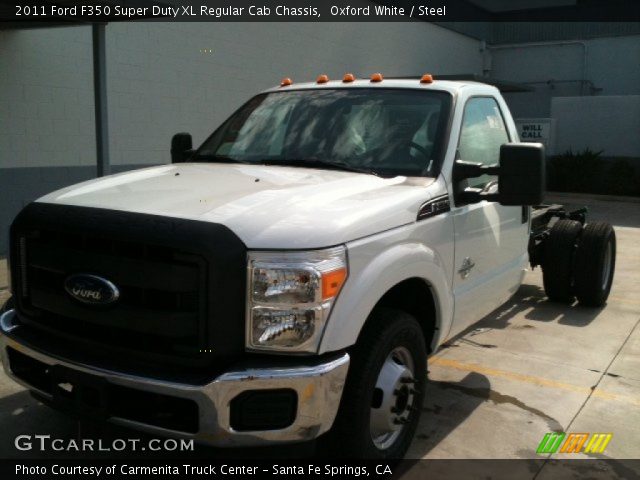 2011 Ford F350 Super Duty XL Regular Cab Chassis in Oxford White