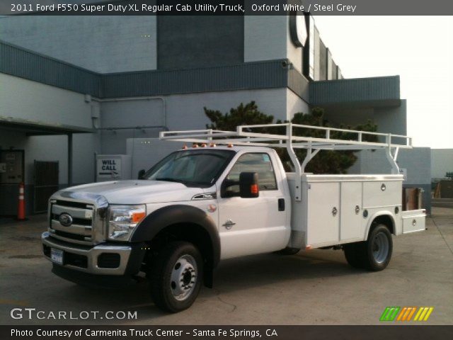 2011 Ford F550 Super Duty XL Regular Cab Utility Truck in Oxford White