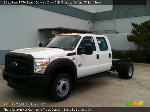2011 Ford F450 Super Duty XL Crew Cab Chassis in Oxford White