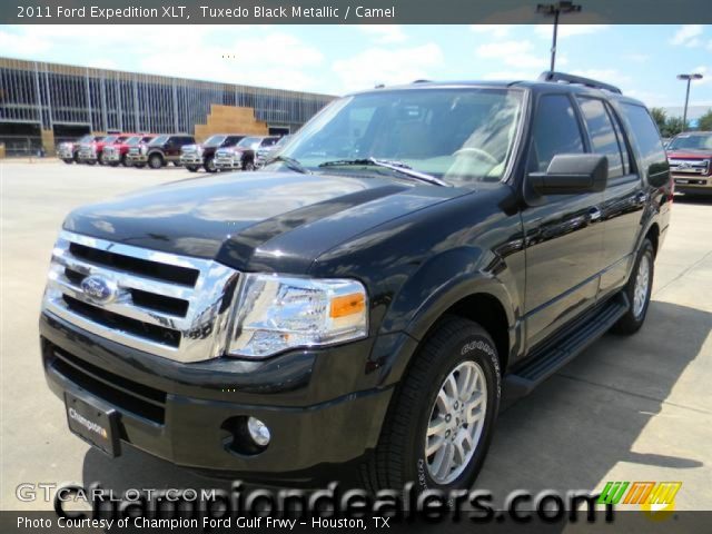 2011 Ford Expedition XLT in Tuxedo Black Metallic