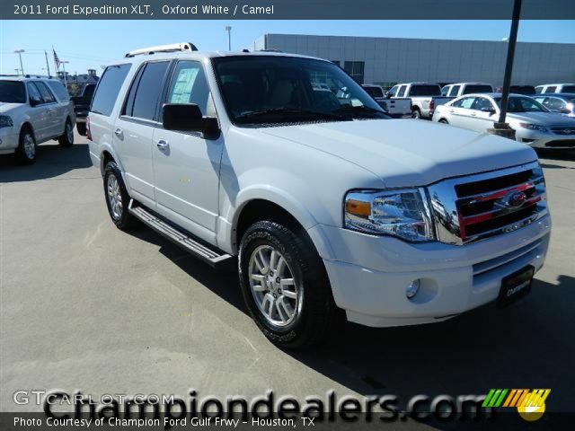 2011 Ford Expedition XLT in Oxford White