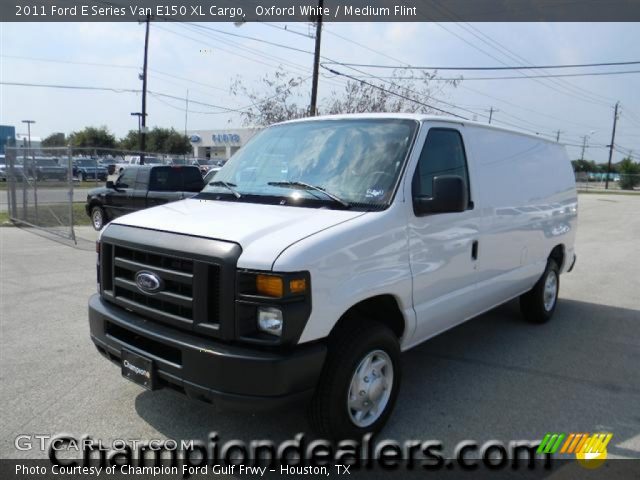 2011 Ford E Series Van E150 XL Cargo in Oxford White