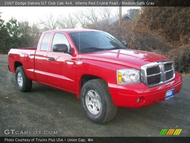2007 Dodge Dakota SLT Club Cab 4x4 in Inferno Red Crystal Pearl