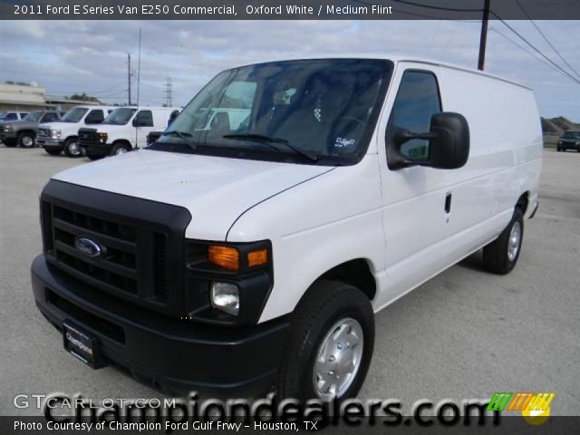 2011 Ford E Series Van E250 Commercial in Oxford White