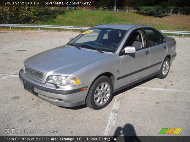 2000 Volvo S40 1.9T in Silver Metallic