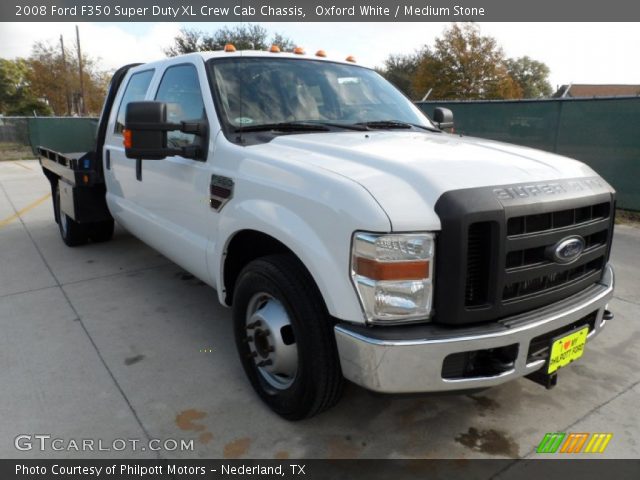 2008 Ford F350 Super Duty XL Crew Cab Chassis in Oxford White