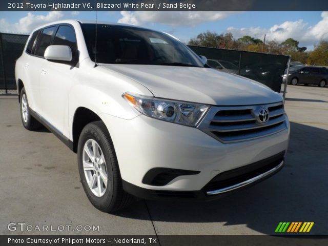 2012 Toyota Highlander V6 in Blizzard White Pearl