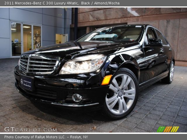 2011 Mercedes-Benz C 300 Luxury 4Matic in Black