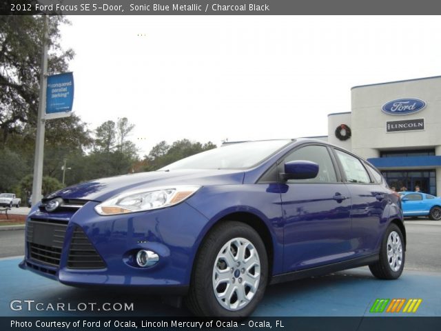 2012 Ford Focus SE 5-Door in Sonic Blue Metallic