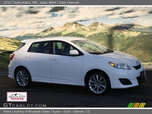 2010 Toyota Matrix XRS in Super White