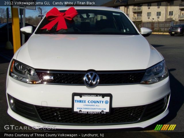 2012 Volkswagen Jetta GLI in Candy White